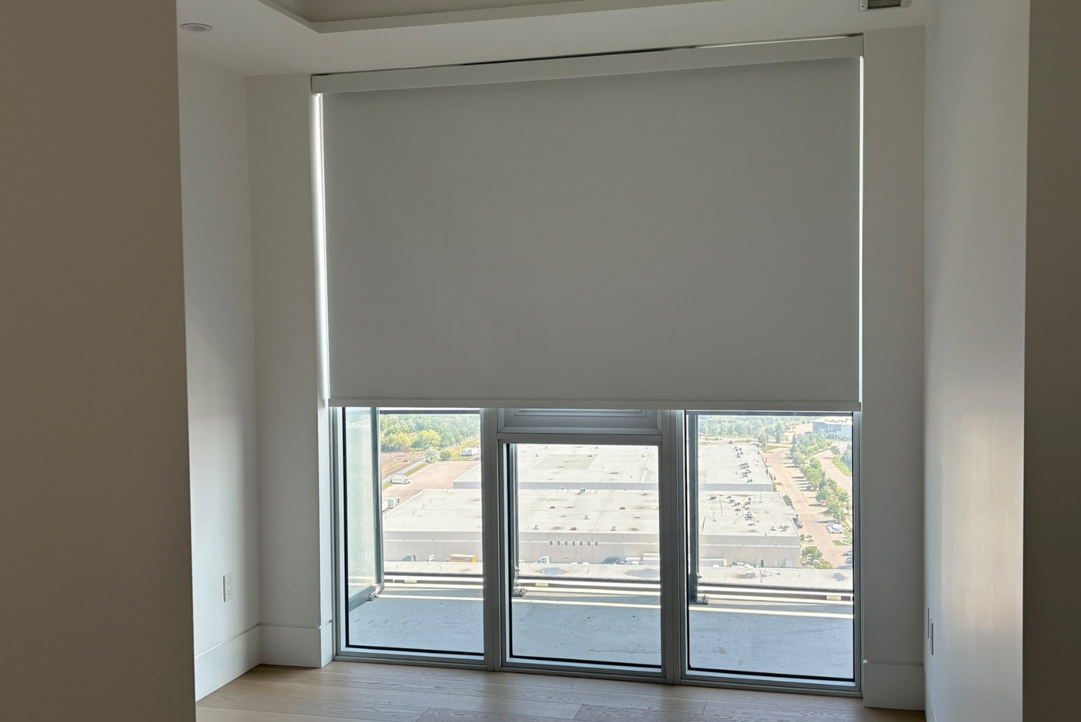 Roller Shades - Image 2